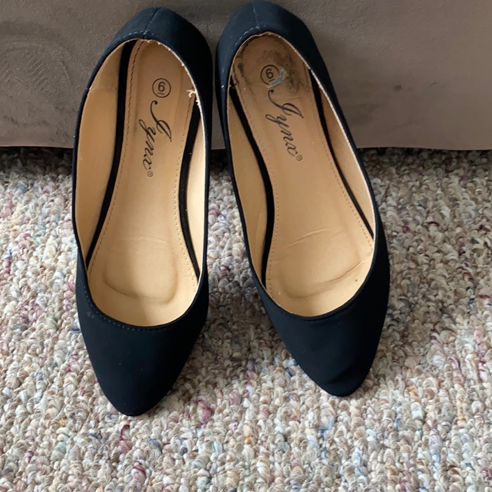 Black flats !